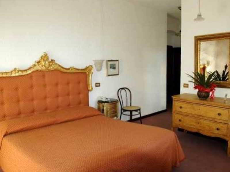 אסיסי Country House Tre Esse מראה חיצוני תמונה
