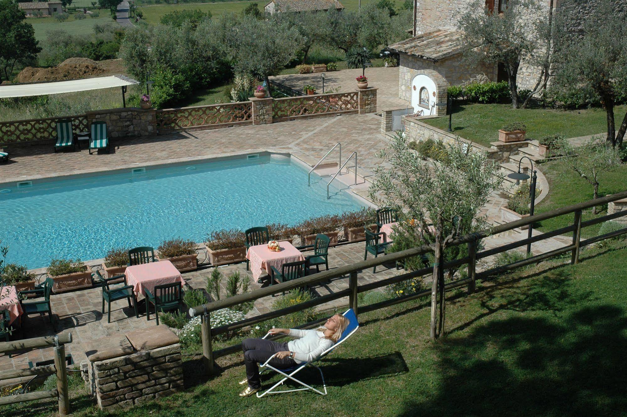 אסיסי Country House Tre Esse מראה חיצוני תמונה