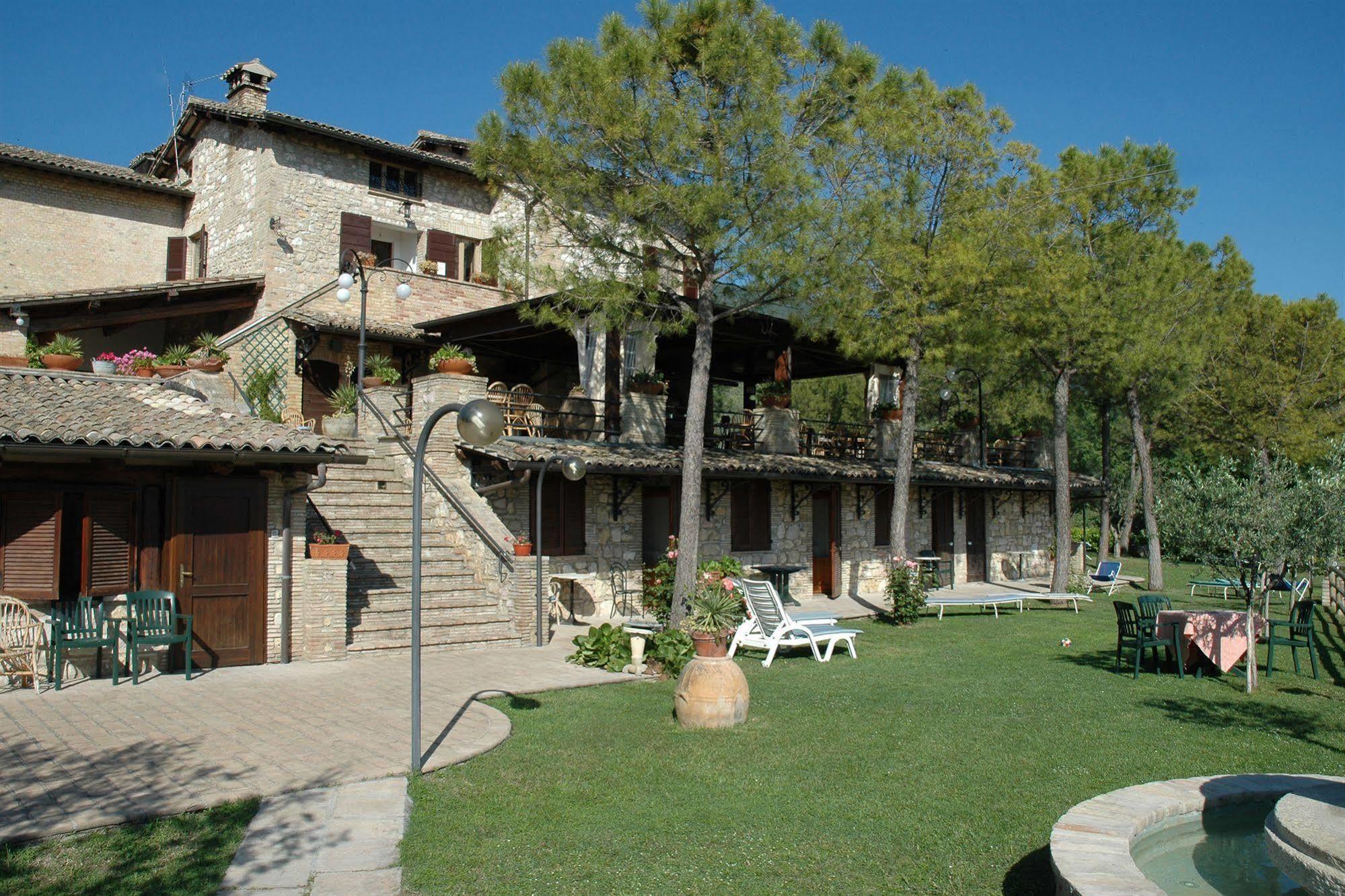אסיסי Country House Tre Esse מראה חיצוני תמונה