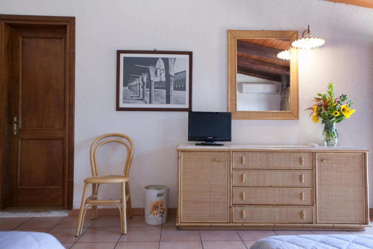 אסיסי Country House Tre Esse מראה חיצוני תמונה